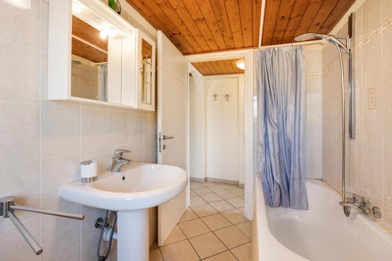 La Casa Di Lady Lejlighed Ceriale Eksteriør billede